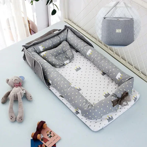 nib-bébé-gris-couronne-gris-confortable-sécuritaire