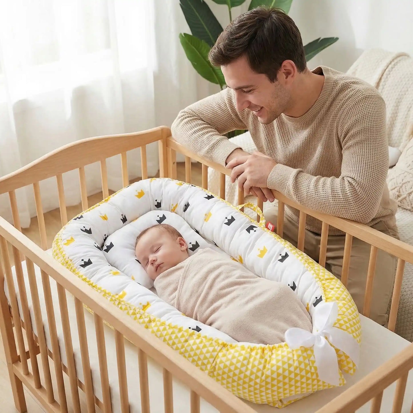 nid-bébé-couronne-jaune-sécuritaire-douillet