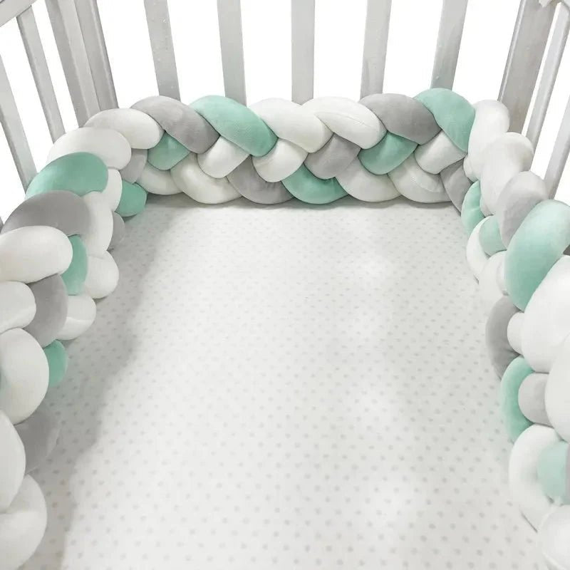 tresse-de-lit-bebe-cozyknot-vert-blanc-qualité-supérieur