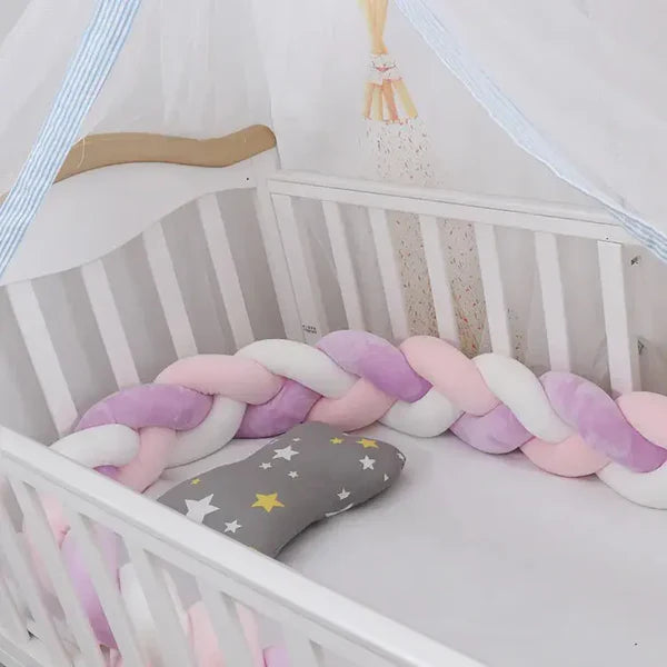 tresse-de-lit-bébé-violet-rose-blanc-confortable-sécuritaire