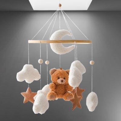 mobile-pour-bebe-woodencribbell-ourson