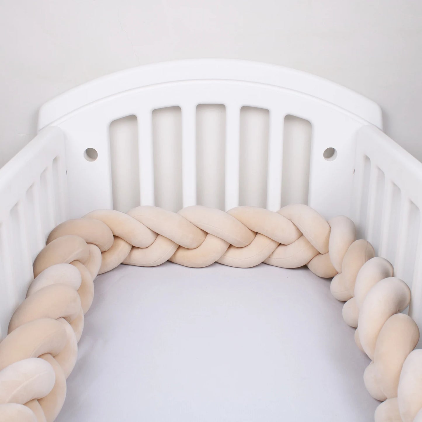 tour-de-lit-tressé-beige-design-unique