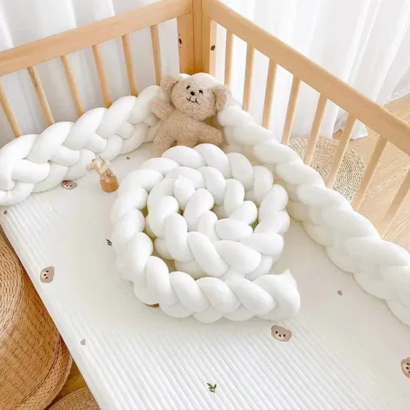 tresse-de-lit-blanc-sécuritaire-confortable