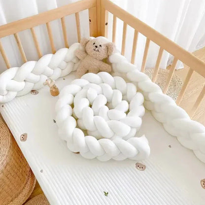 tresse-de-lit-blanc-sécuritaire-confortable