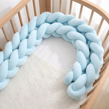 tresse-de-lit-bleu-ciel-confortable