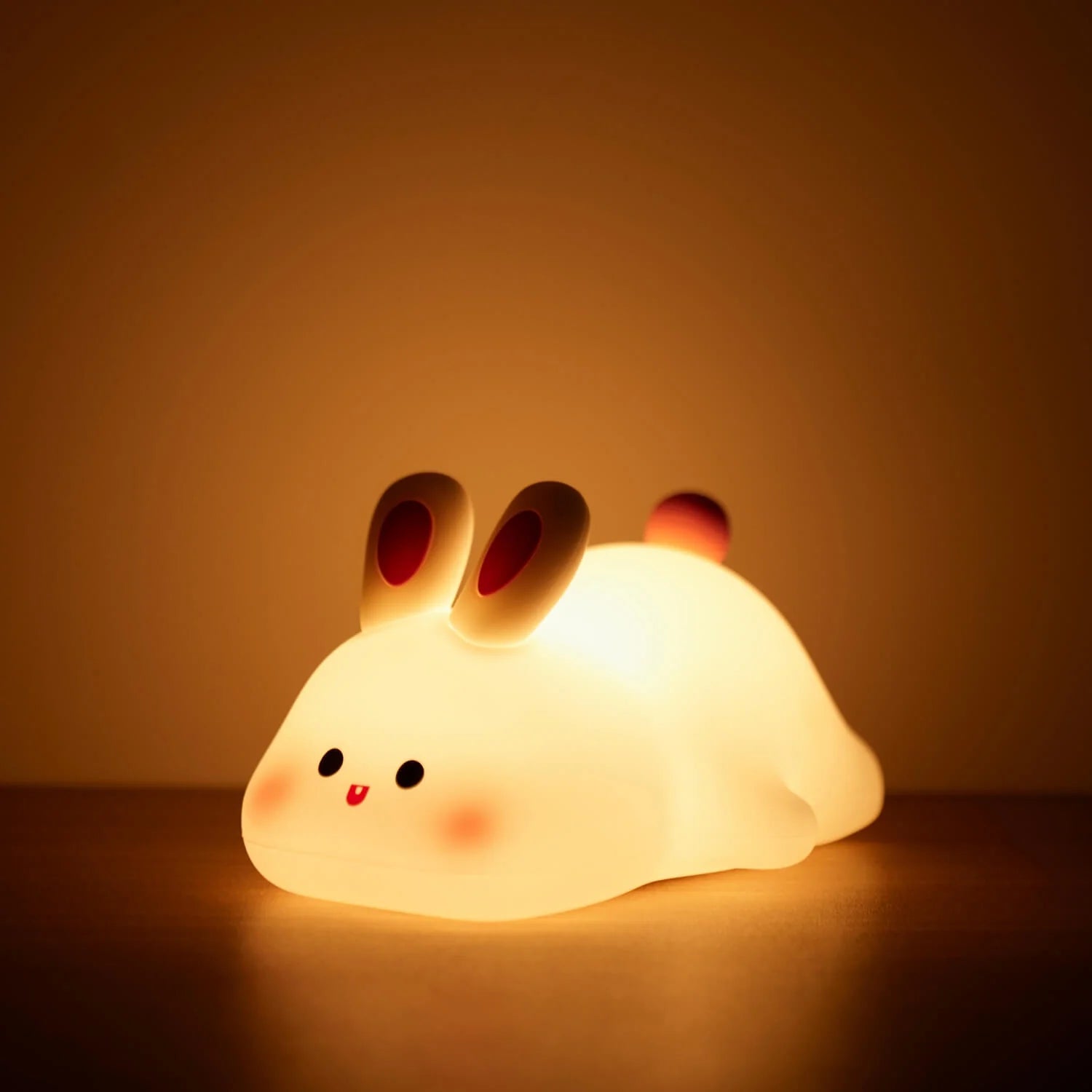 veilleuse-bebe-lapin-doux-chaleureux